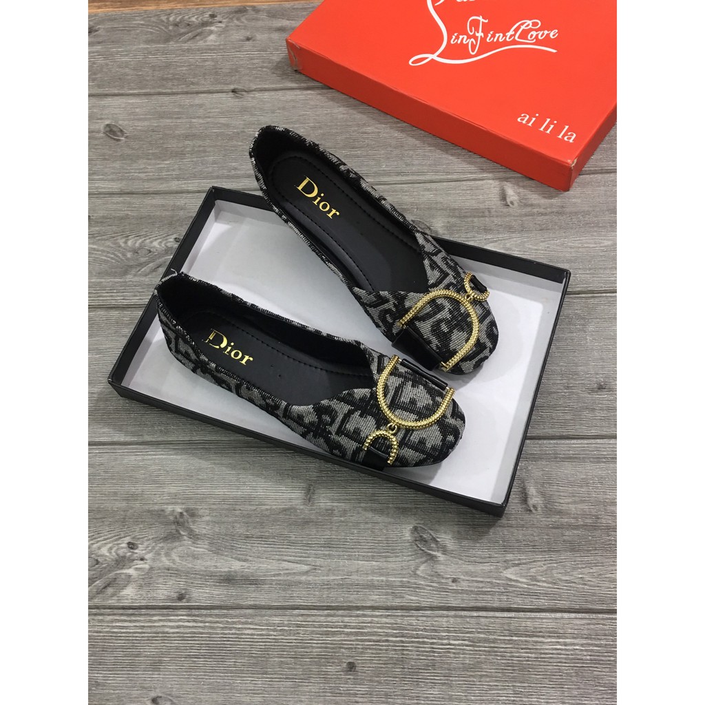 Bệt nữ, bệt búp bê mũi tròn khoá D lên chân cực êm