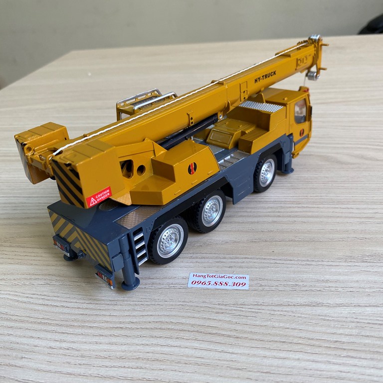 Mô hình xe cần cẩu tỉ lệ 1:50 bằng hợp kim siêu to, cần có thể rút dài –