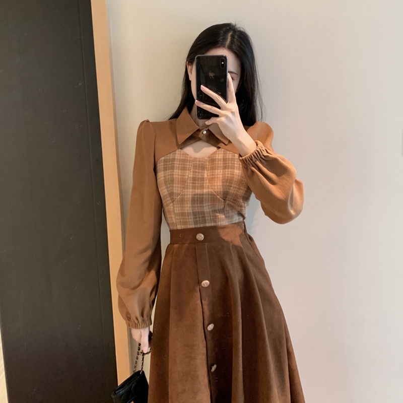 Set áo sơ mi dáng ngắn phối váy lưng cao họa tiết kẻ sọc thời trang trẻ trung thanh lịch cho nữ
