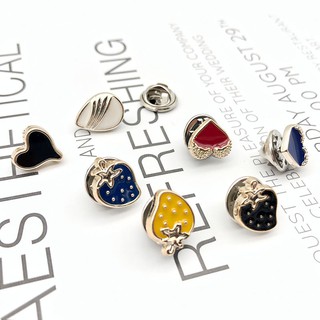 Pin cài áo dạng cúc