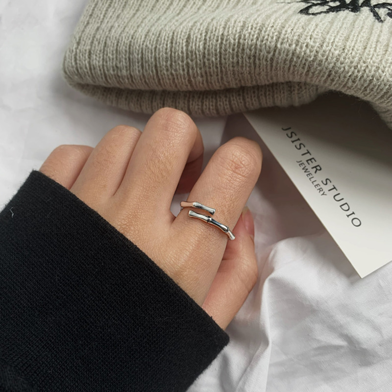 Nhẫn Kiểu Dáng Đơn Giản Cá Tính Phong Cách Đường Phố Cho Nữ