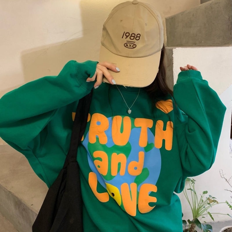 Áo khoác nhung dày dáng rộng in chữ thời trang thu đông cho nữ