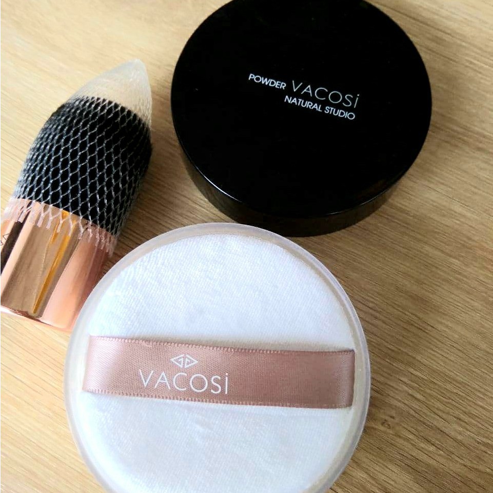 Phấn phủ siêu mịn kiềm dầu VACOSI STUDIO LOOSE POWDER (TẶNG KÈM CỌ PHỦ)