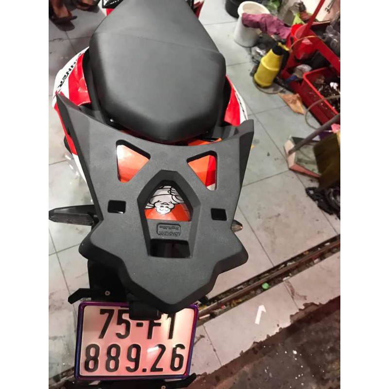 Cảng Indo,tay dắt.xe máy Honda winner X.chất liệu nhôm đúc.