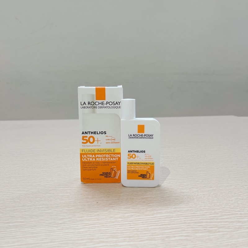 Sữa Chống Nắng La Roche-Posay - Kem Chống Nắng Anthelios Invisible Fluid SPF50+ 50ml Lỏng Nhẹ, Không Nhờn Rít lỏng