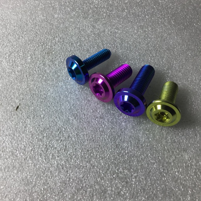 ốc titan gắn đĩa xe 8mm 2cm