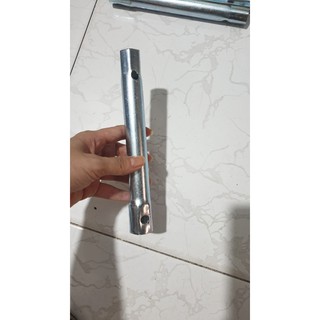( 2 cây) Típ mở bugi 17 x 21 / tuýp mở bugi máy nổ
