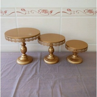 Kệ bánh sinh nhật màu gold