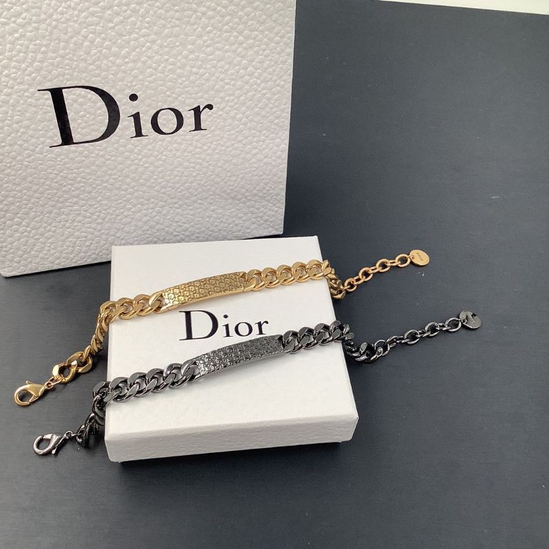 Vòng Tay Dior Mạ Vàng 18k Thời Trang 2021 Dành Cho Cặp Đôi