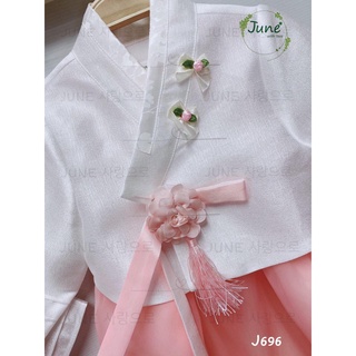 Áo dài Hanbok cách tân cho bé gái
