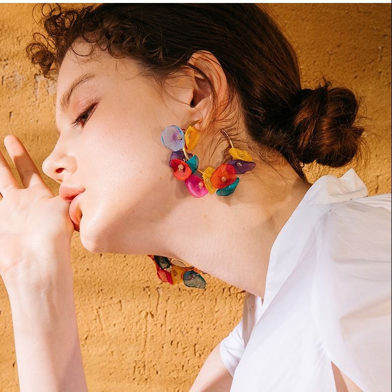 Khuyên Tai Nữ Hình Tròn Họa Tiết Hoa Thời Trang