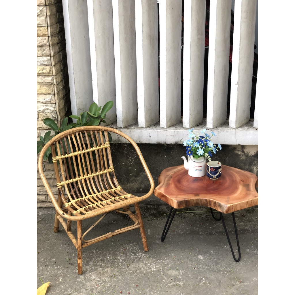 Bàn gỗ xà cừ tự nhiên Dáng Lạ-ĐK 40-50cm-