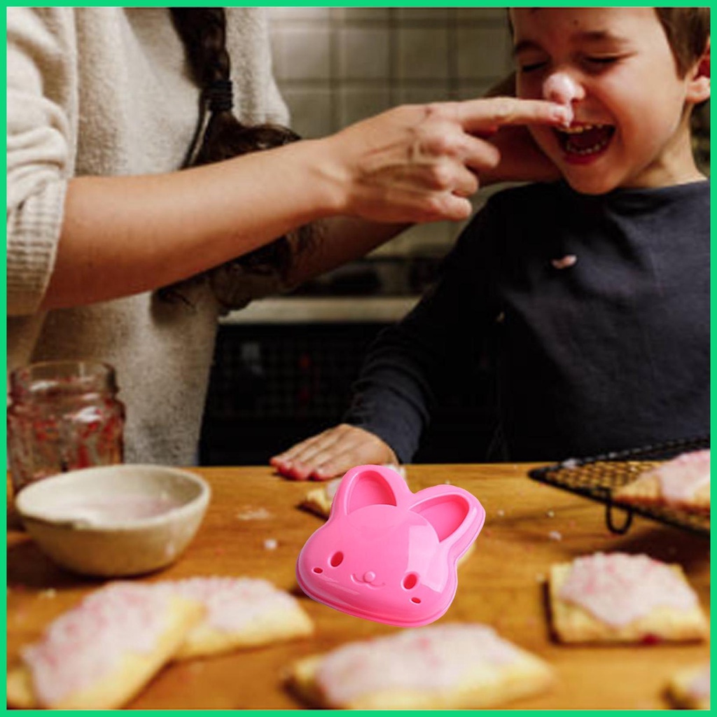 Dụng Cụ Cắt Bánh Sandwich Hình Thỏ Dành Cho Trẻ Em