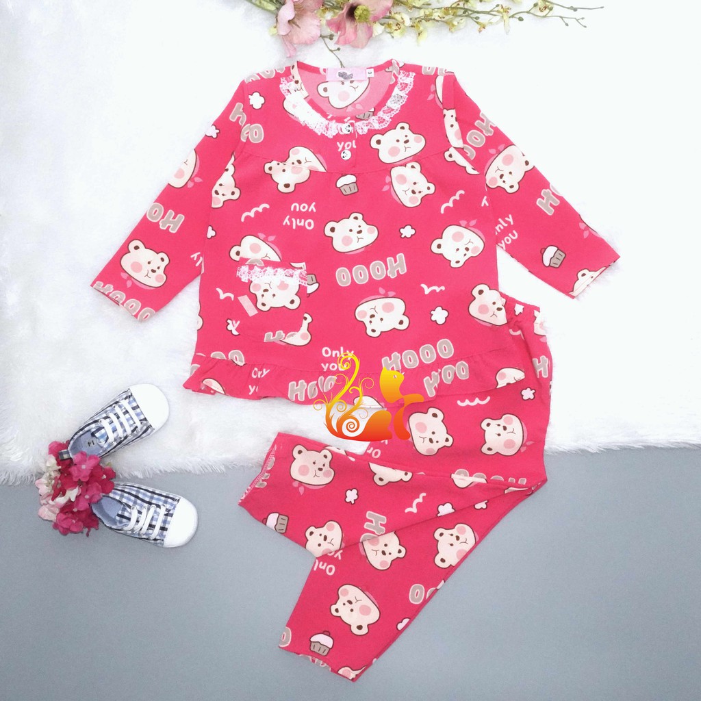 Đồ Pijama Satin Lụa Hàn &quot;Gấu má hồng&quot; Cổ Ren Quần Dài Cho Bé - Từ 12kg - 42kg.