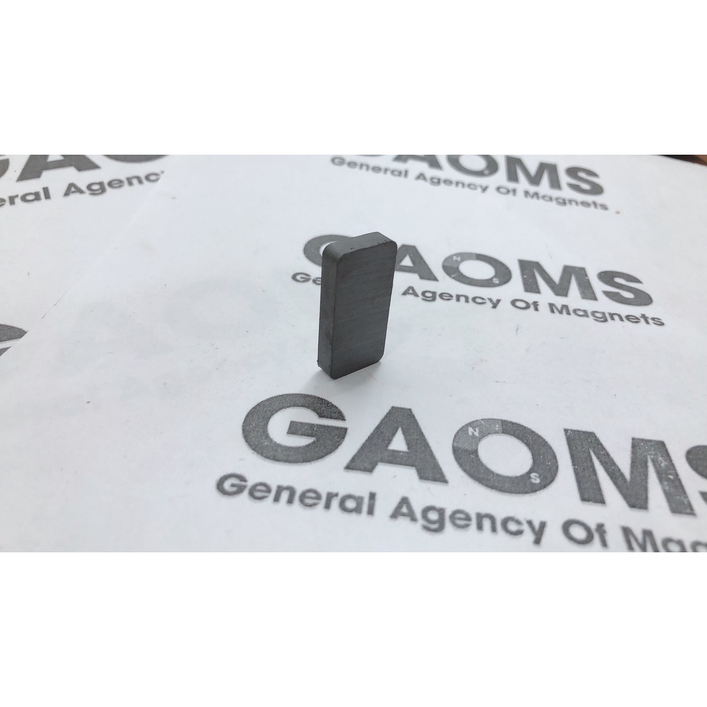 Nam châm Ferrite 20x10x5mm GAOMS, loại nam châm đen gốm lực hút vĩnh cửu