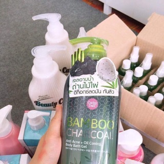 Sữa tắm than tre cathy doll bamboo
