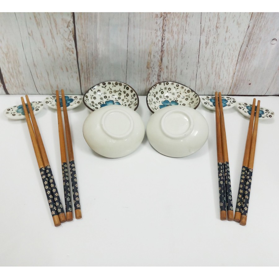Bộ 4 bát chấm sứ + đũa