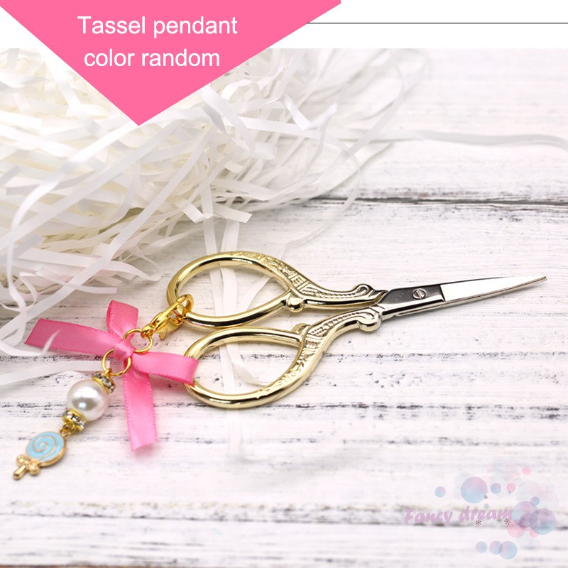 Kéo nhỏ tròn chạm khắc phong cách cổ điển dùng làm móng