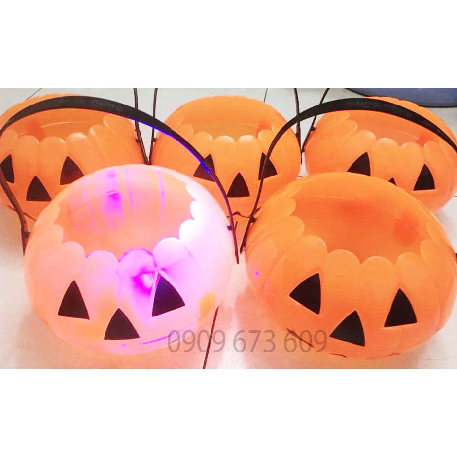 Bí đỏ ma, bí đỏ Halloween, giỏ bí đỏ có đèn led có quai cầm, phụ kiện halloween