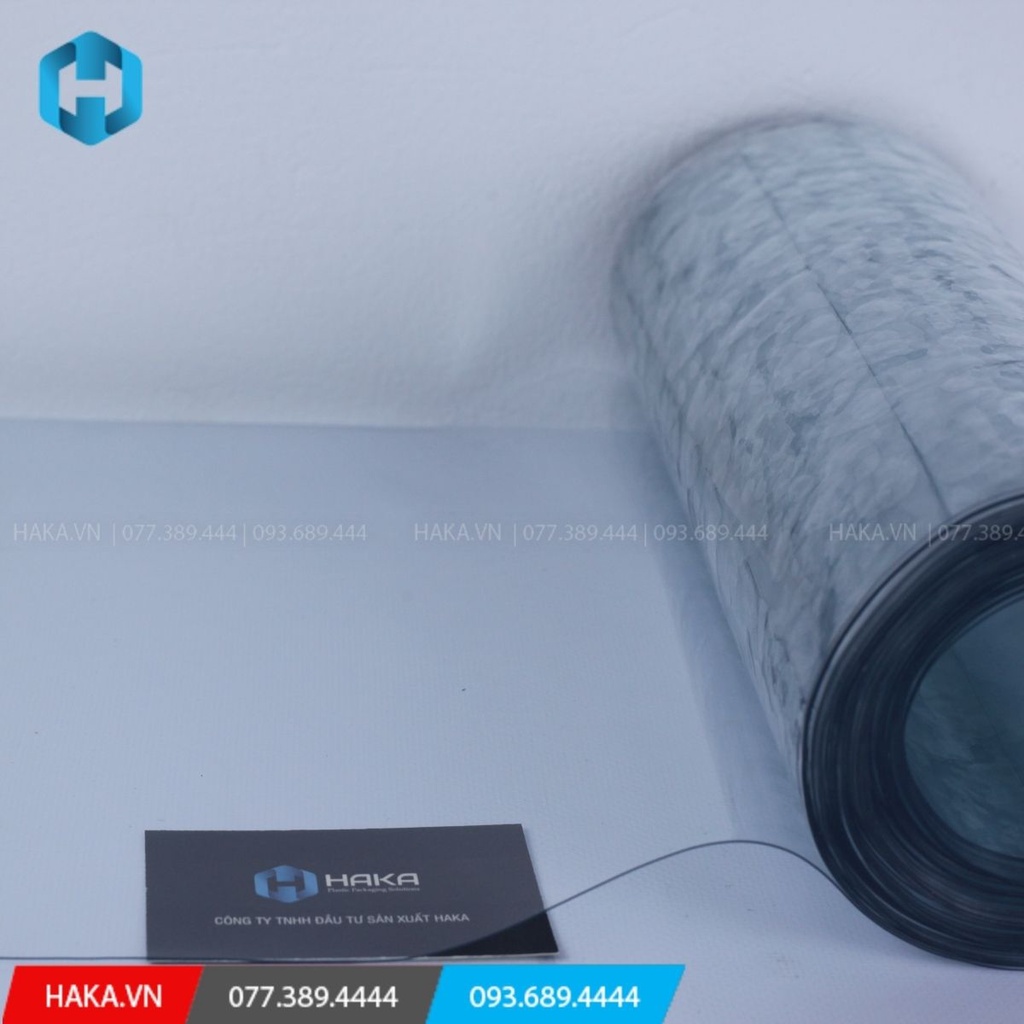 Tấm nhựa pvc dày 1mm trải bàn, mềm dẻo chống thấm nước, bảo vệ bề mặt, hàng công ty Haka chính hãng