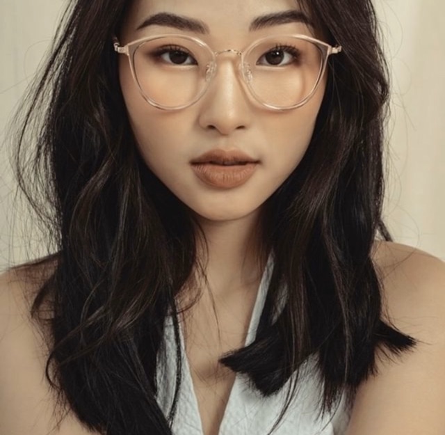 Gọng kính nhựa bầu tròn phối kim loại siêu hot titok