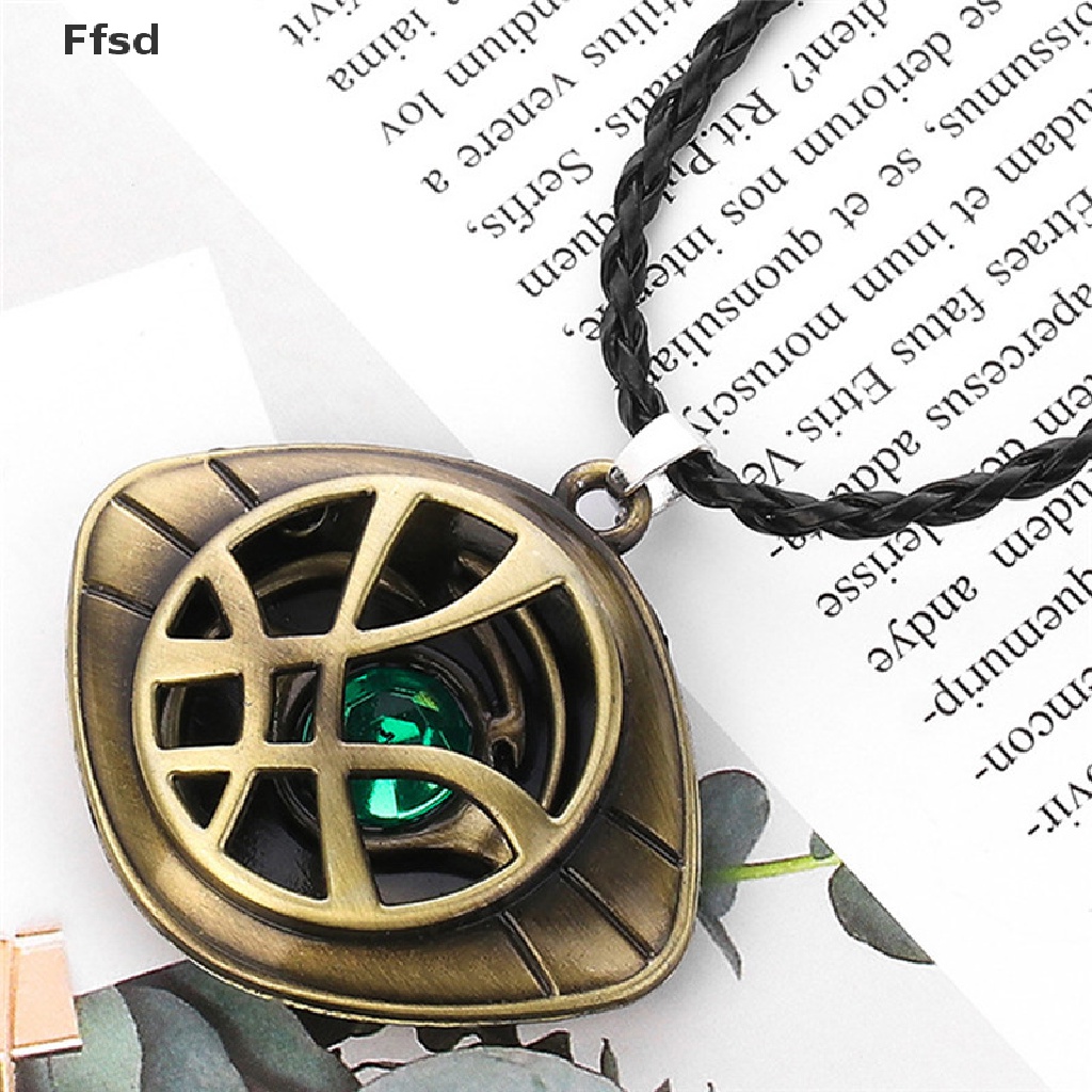 Vòng cổ mặt hình con mắt Agamotto đính đá kiểu dáng cổ xưa phong cách phim Doctor Strange dùng để hóa trang