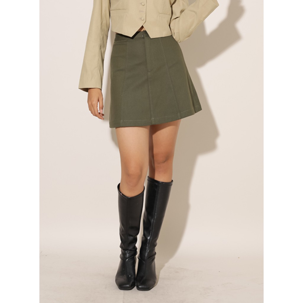 Chân váy nữ chữ A thời trang GAGO single tone a-line mini skirt màu xanh rêu GO3113 | BigBuy360 - bigbuy360.vn