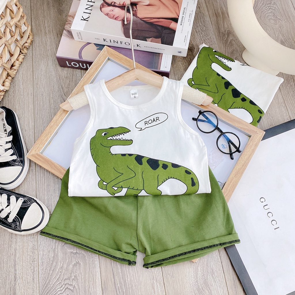 Ba lỗ Khủng long xanh nền trắng bé trai