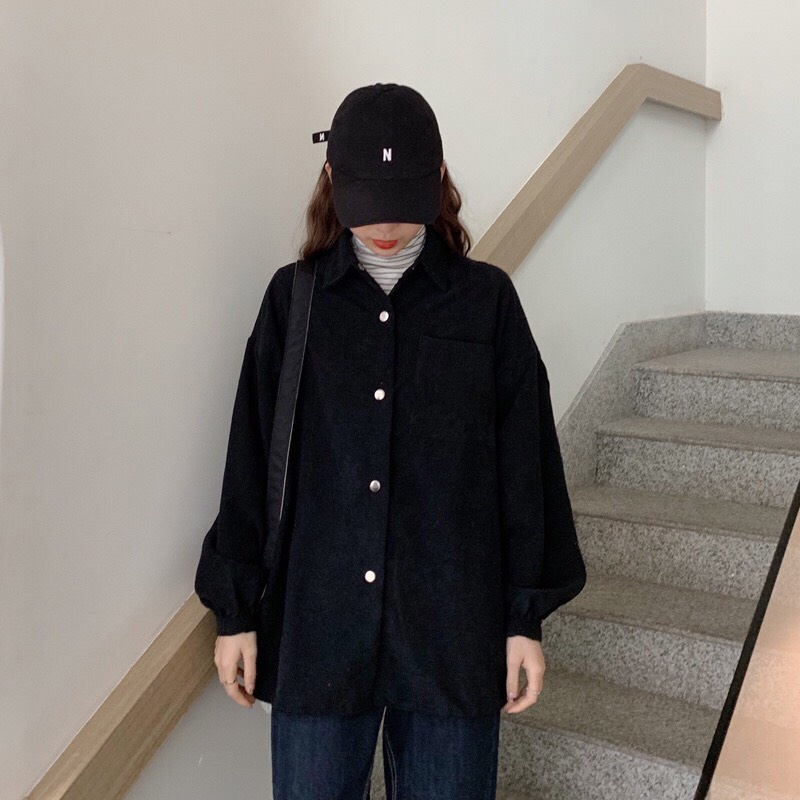 Áo Sơ Mi Nhung Gân Tăm Phối 1 Túi Cúc Bấm Tay Phồng Form Rộng Unisex Nam Nữ Couple Phong Cách Hàn Quốc