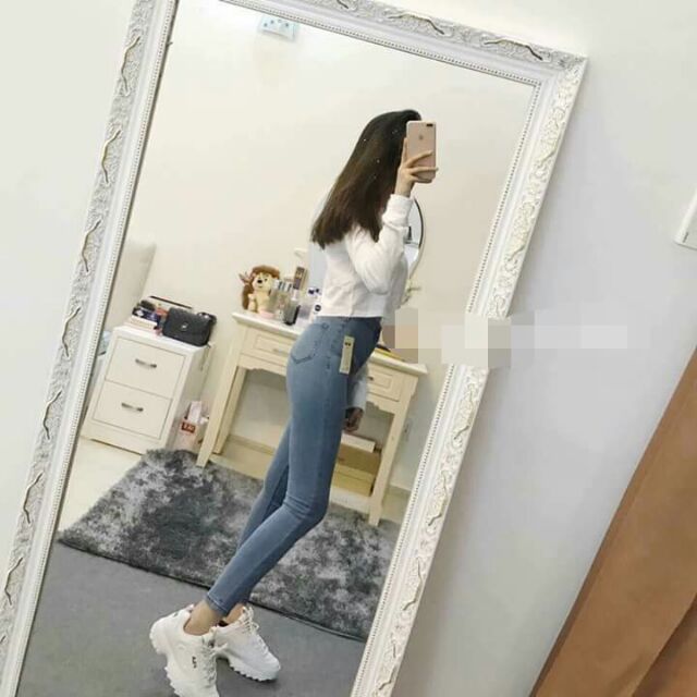 [Xả kho cuối năm] Quần jean lưng cao không túi form đẹp phối đồ dễ dàng lại | BigBuy360 - bigbuy360.vn