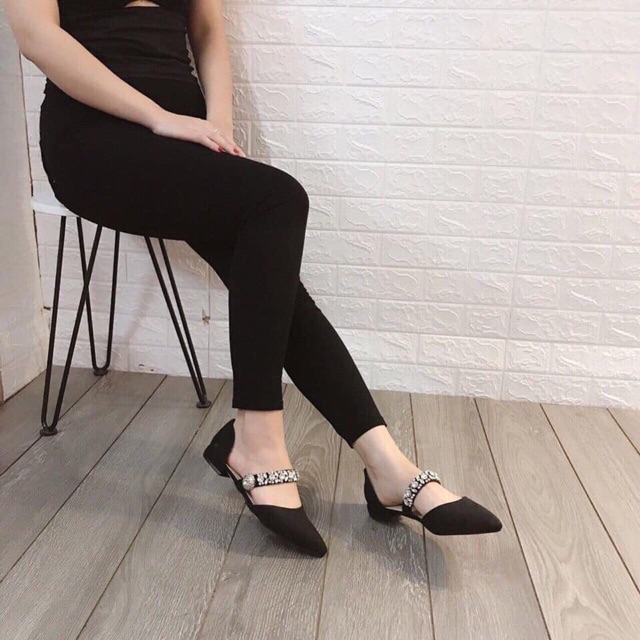 Giày bệt đính đá
