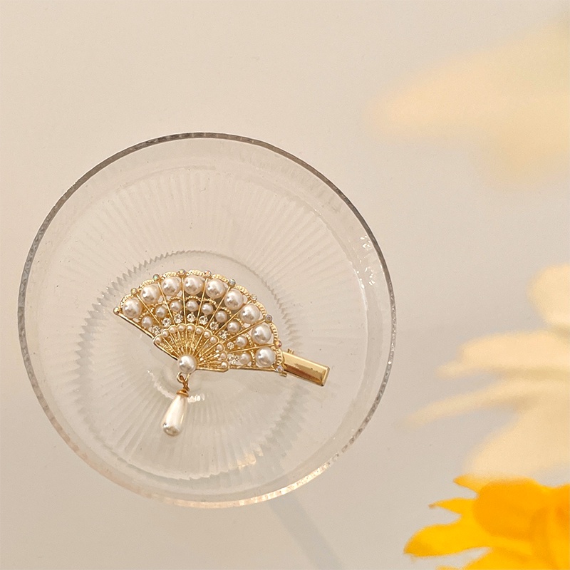 Kẹp Đính Đá Courtpearlborettesfantasselhinesideclip