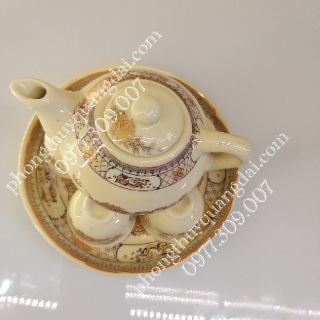 Ấm chén thờ vàng bát tràng