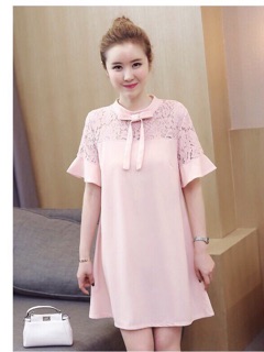 Đầm form rộng phối ren