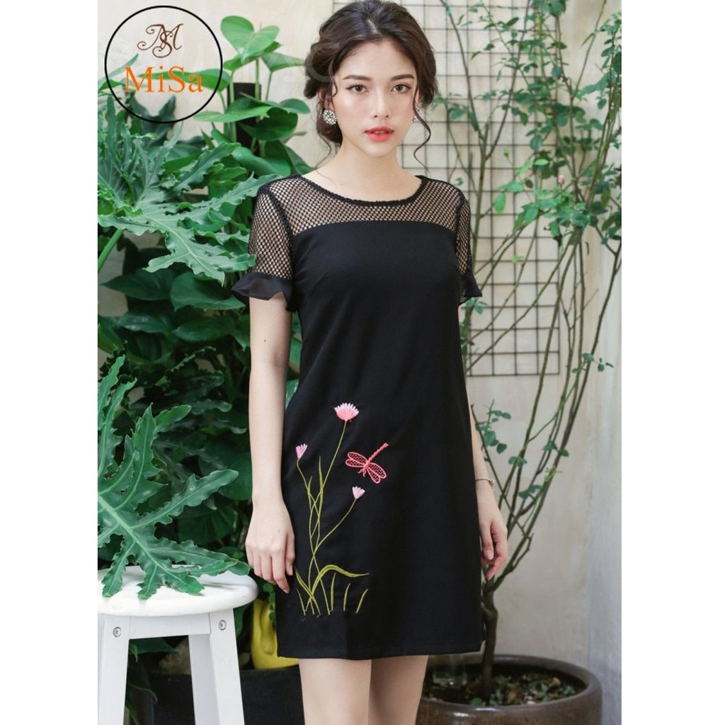 Xả hàng - đầm suông tay loe