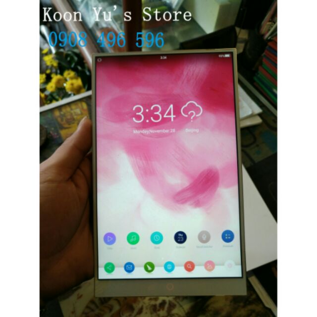 Máy tính bảng siêu mỏng HiSense Magic Mirror