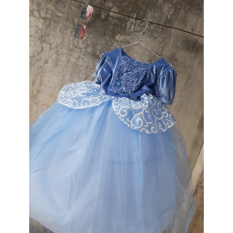 Đầm công chúa lọ lem hóa trang Halloween thời trang cho bé