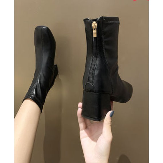 Giầy boot mũi vuông cao gót