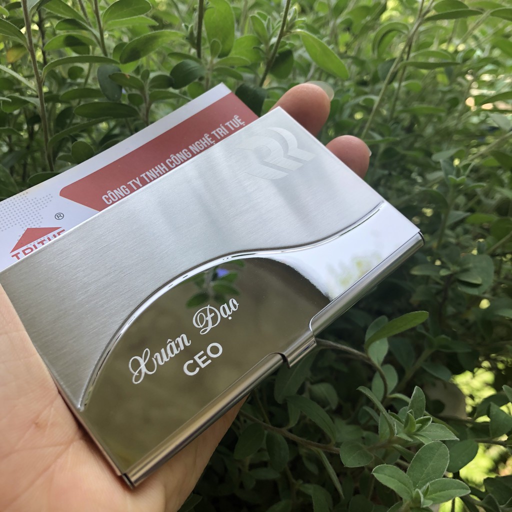 Ví đựng namecard khắc logo và tên riêng tặng sếp