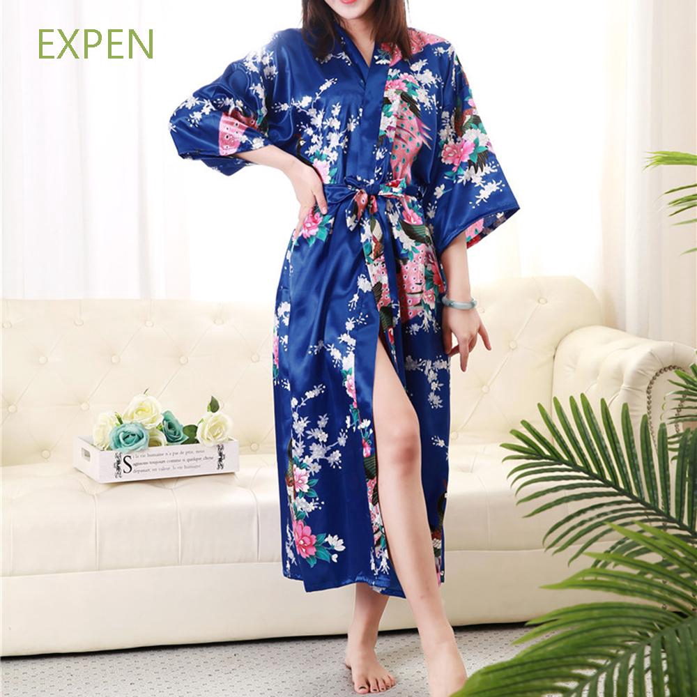 Áo Choàng Kimono RenLụa Satin Hoạ Tiết Chim Công Độc Đáo