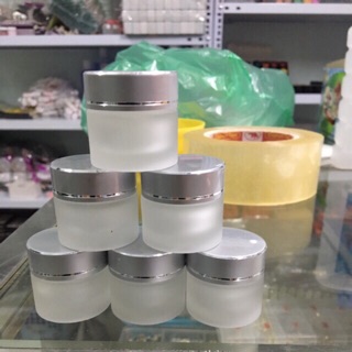 Hũ đựng lưu huỳnh hoặc để bột đắp