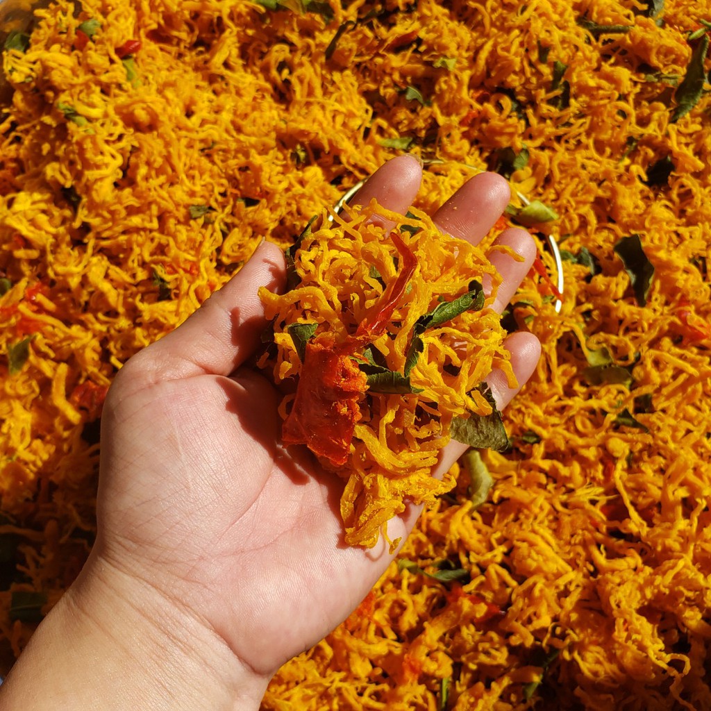 Khô Gà Lá Chanh Loại 1 Lon 300Gram