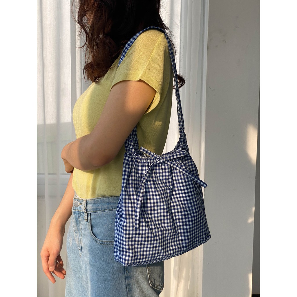 Túi vải kẻ rút chun Poesi RUCHED BAG