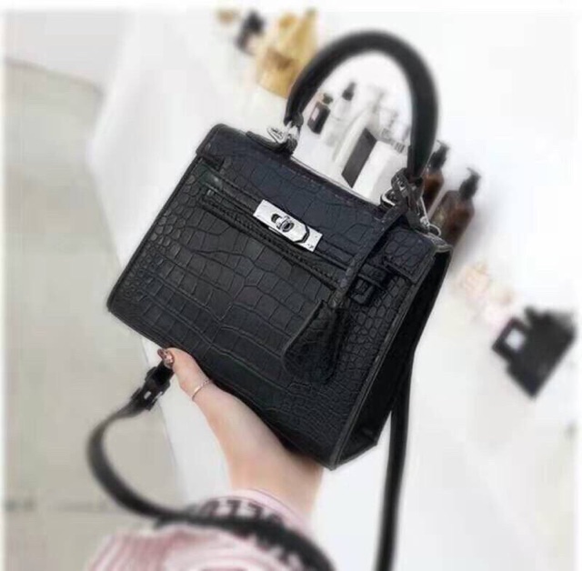 Túi HM da rắn size bé