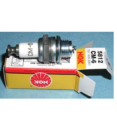 Bugi BƠM NƯỚC NGK CM-6- CHÍNH HÃNG ĐỘNG CƠ RC/ MÁY BAY / TÀU THUYỀN MÔ HÌNH