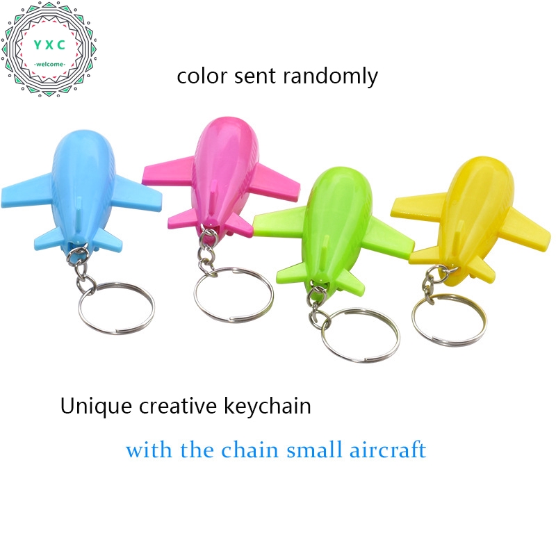 1 Móc Khóa Hình Máy Bay Có Đèn Led Dễ Thương