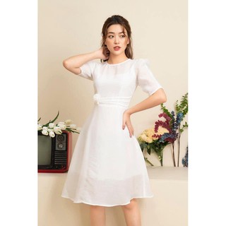 Váy trắng nơ xinh