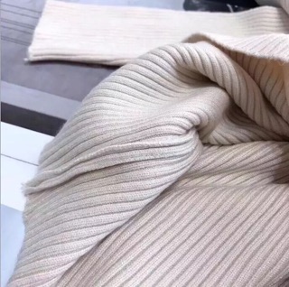 Áo len cổ lọ