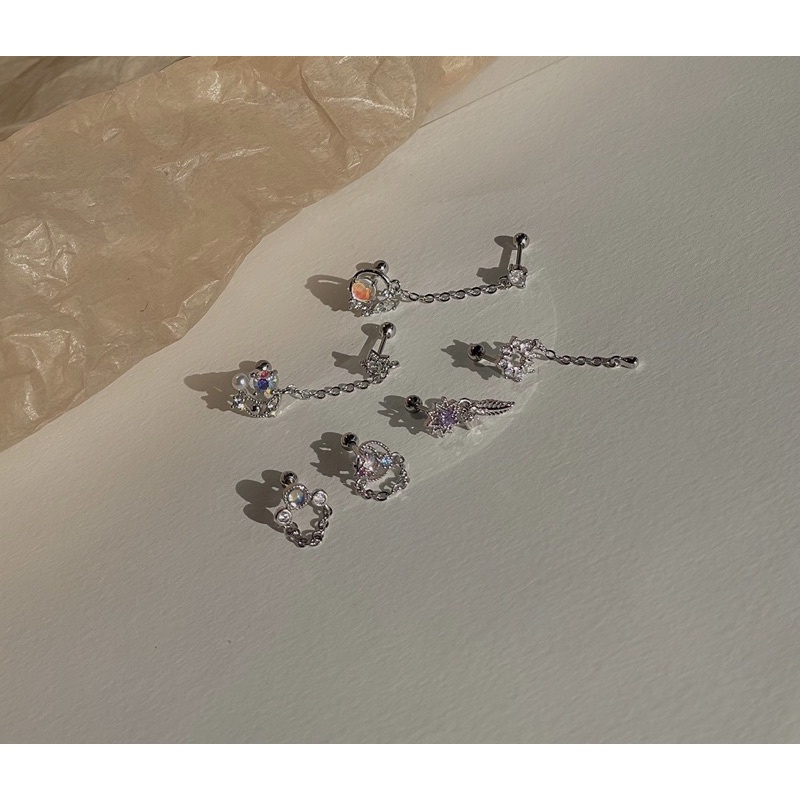 1 chiếc bông tai đính đá dáng dài Thép y tế ảnh shop chụp