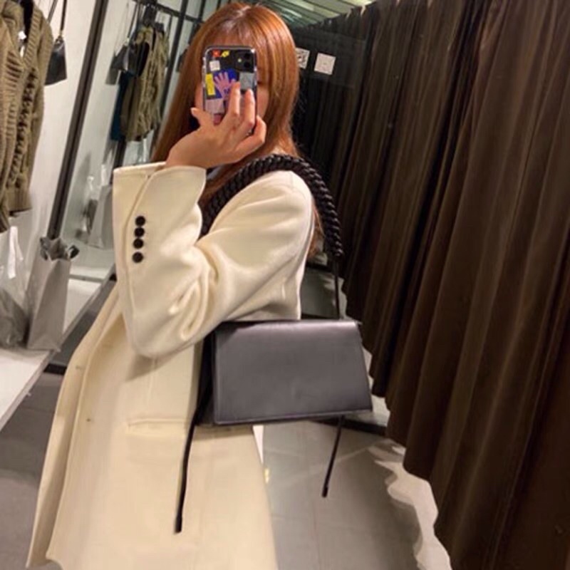 Túi da trơn dây tết phong cách